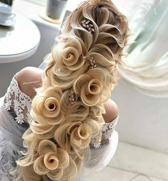 Bridal_hairstyle_rhinestone_hair_pins.jpg